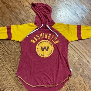 Women’s Touch Size Medium Washington Football Shirt Hoodie.  Excellent, like-new